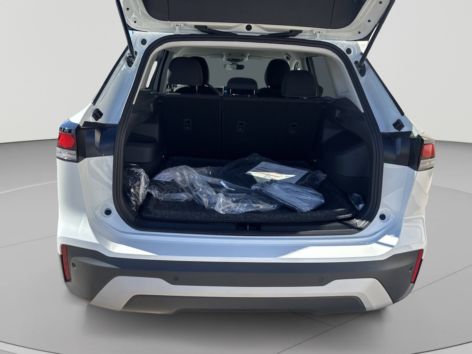 New 2026 Volkswagen Tiguan S FWD image 6