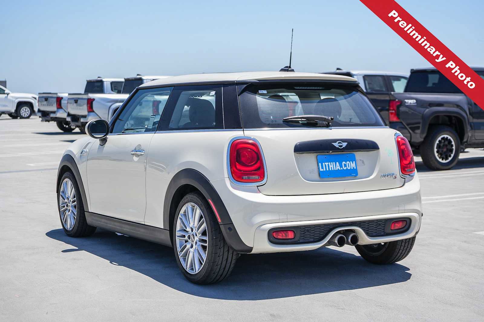 Used 2017 MINI Cooper S FWD image 8