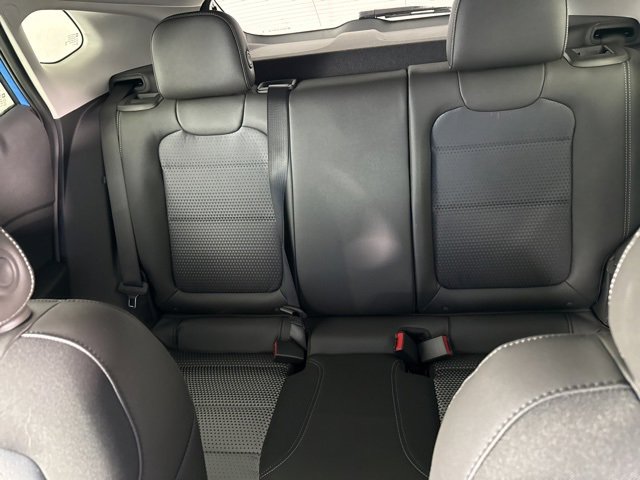 New 2026 Chevrolet Trax LT w/ Sunroof Package image 26