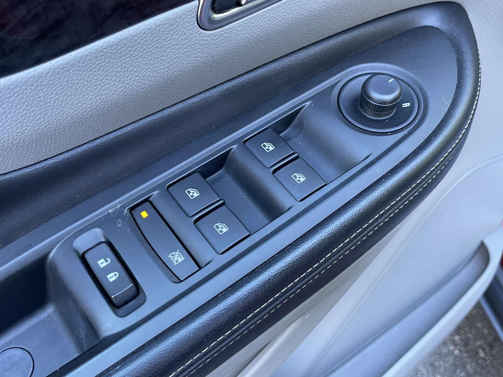 Used 2015 Buick Encore FWD image 19