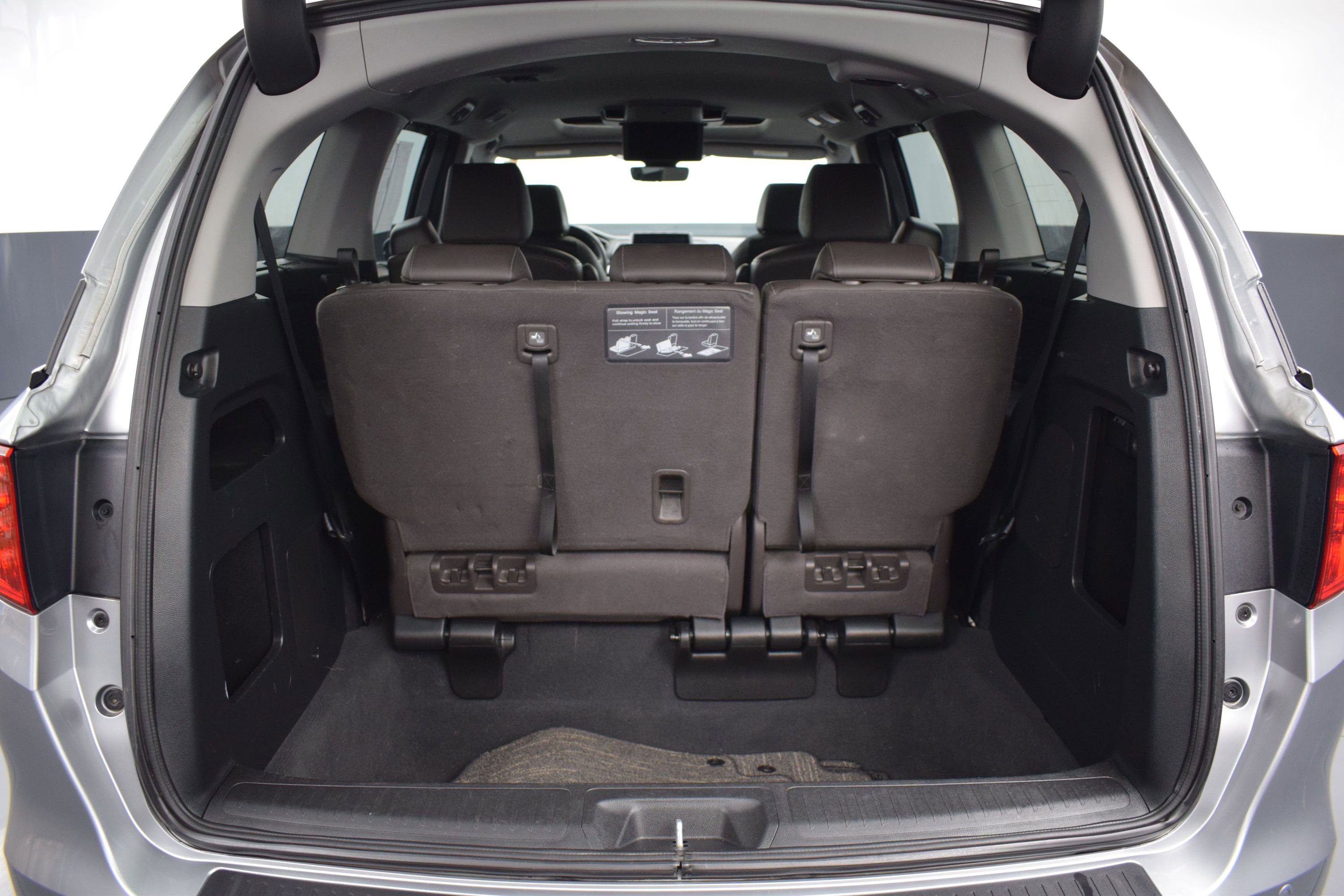 Used 2022 Honda Odyssey Touring image 13