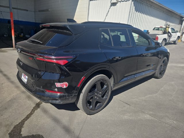 Used 2024 Chevrolet Equinox EV RS FWD image 3