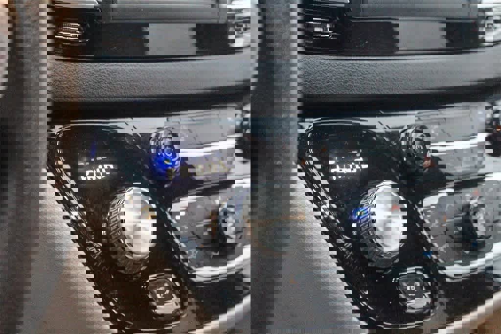 Used 2021 Chrysler Voyager Lxi image 26