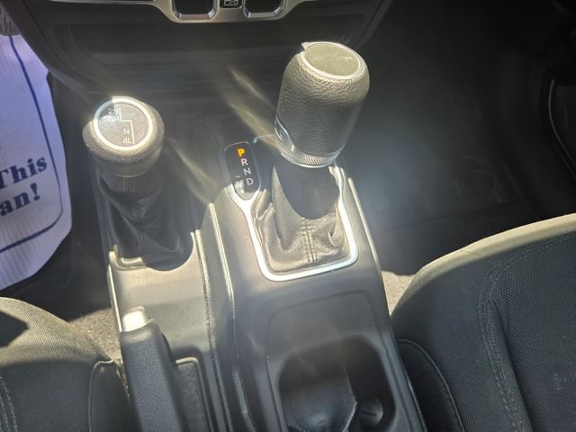 Used 2021 Jeep Gladiator Sport AWD/4WD image 11