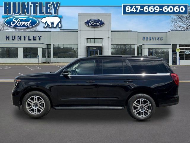 Used 2025 Ford Expedition Active AWD/4WD image 7