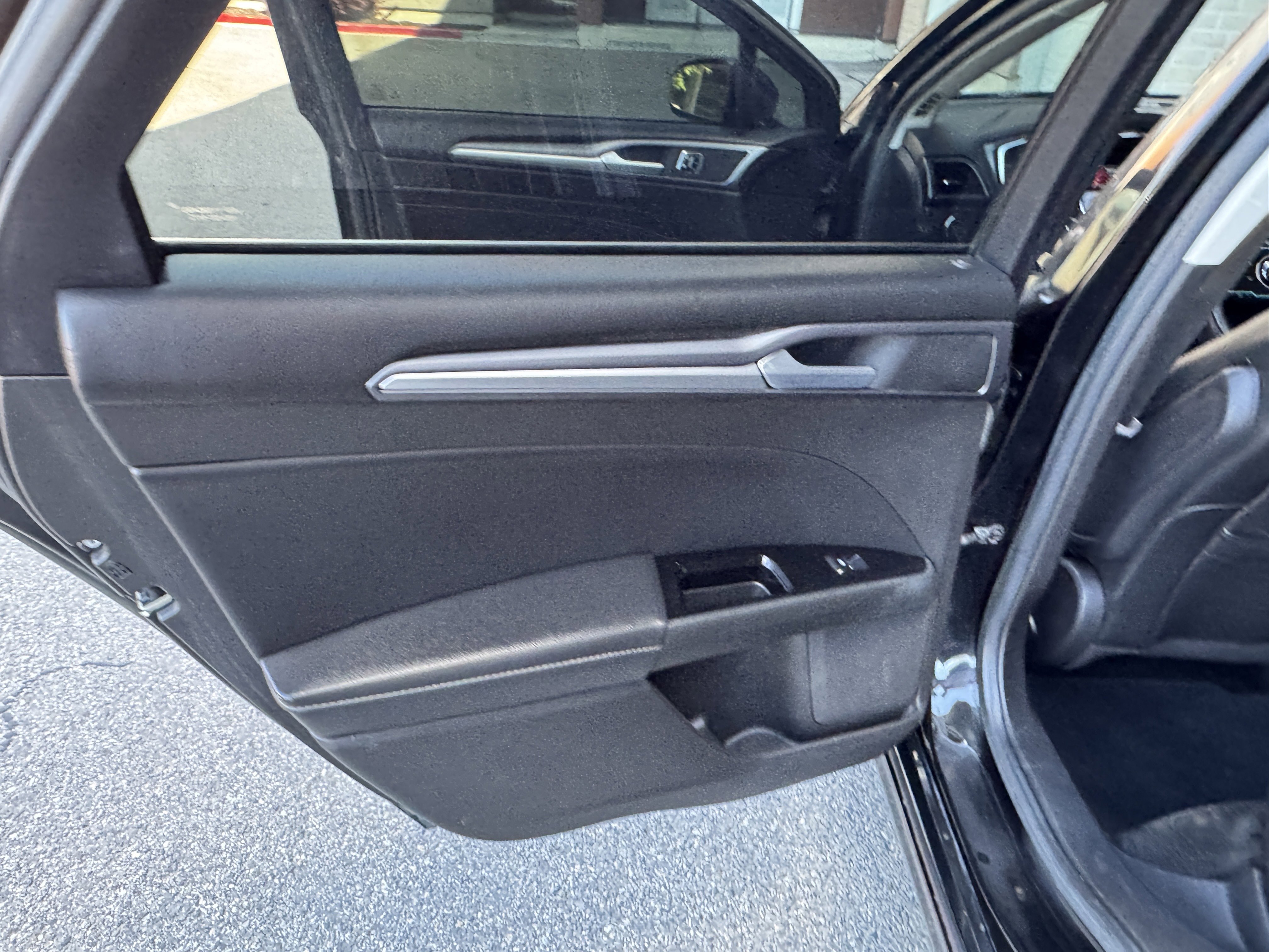 Used 2014 Ford Fusion Titanium AWD/4WD image 27