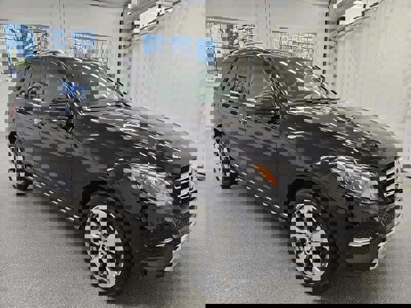 Used 2017 Mercedes-Benz GLE 350 4MATIC image 3