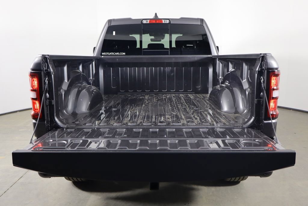 New 2026 RAM 1500 Express AWD/4WD image 17