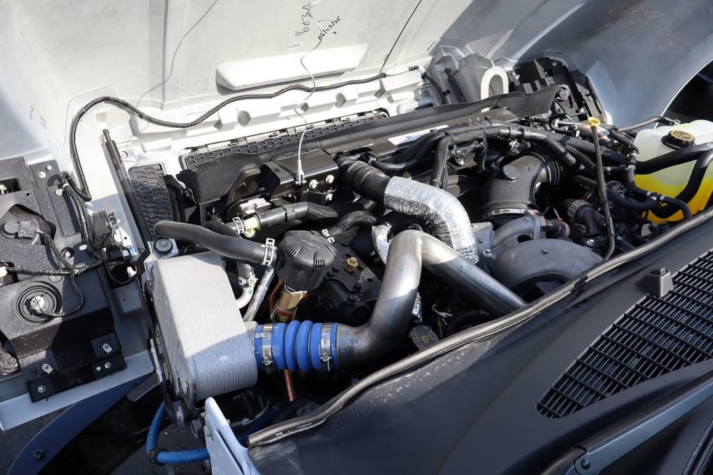 New 2027 Ford F750 2WD Regular Cab Super Duty image 38