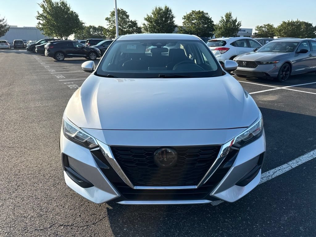 Used 2022 Nissan Sentra S FWD image 2