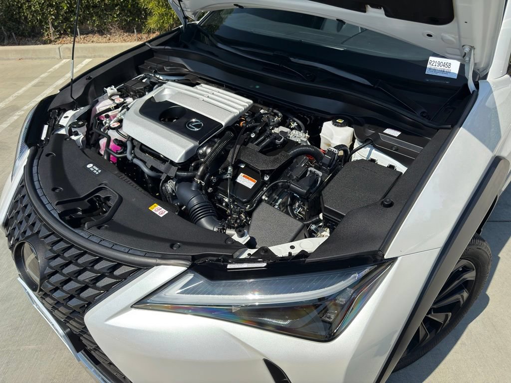 Certified 2024 Lexus UX 250h FWD image 6