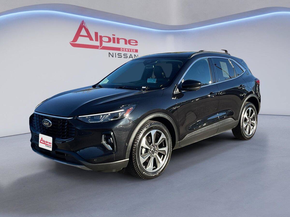 Used 2023 Ford Escape Platinum w/ Premium Technology Package