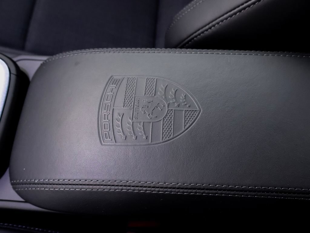 Certified 2025 Porsche 911 Carrera T RWD image 15