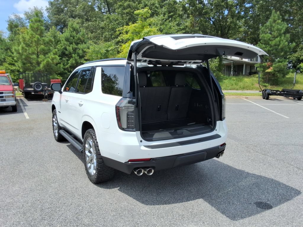 Used 2026 Chevrolet Tahoe Z71 w/ Comfort Package AWD/4WD image 17