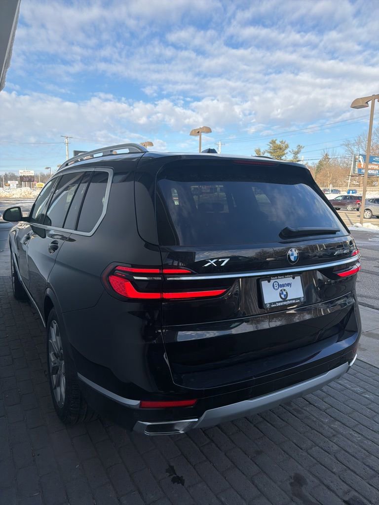 New 2026 BMW X7 xDrive40i w/ Premium Package image 7