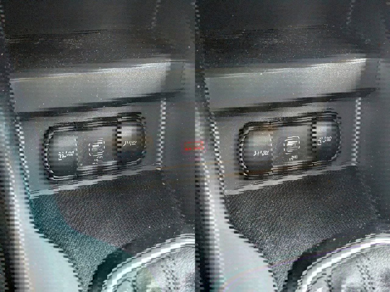 Used 2020 Kia Soul LX FWD image 27