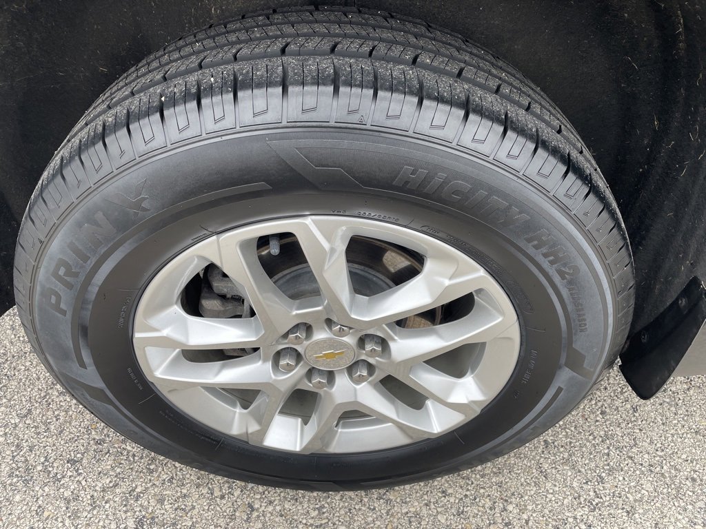 Used 2020 Chevrolet Traverse LT image 35