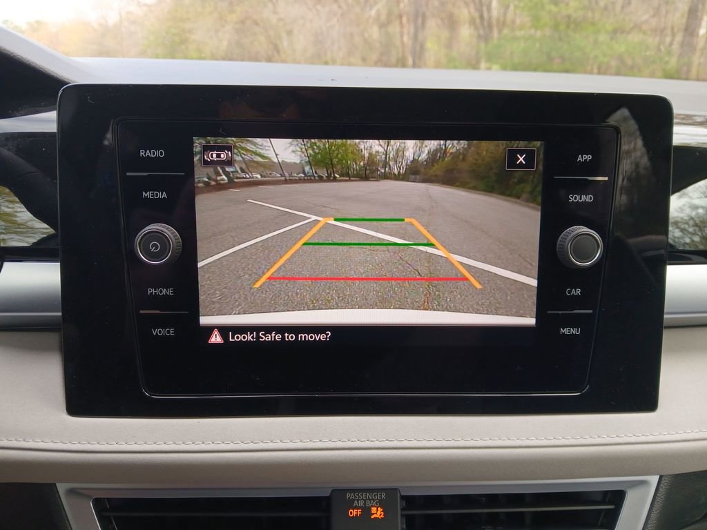 New 2026 Volkswagen Taos SE image 19