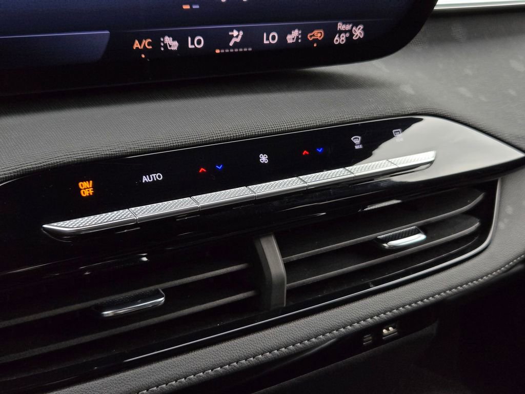 Used 2025 Buick Enclave Preferred image 20