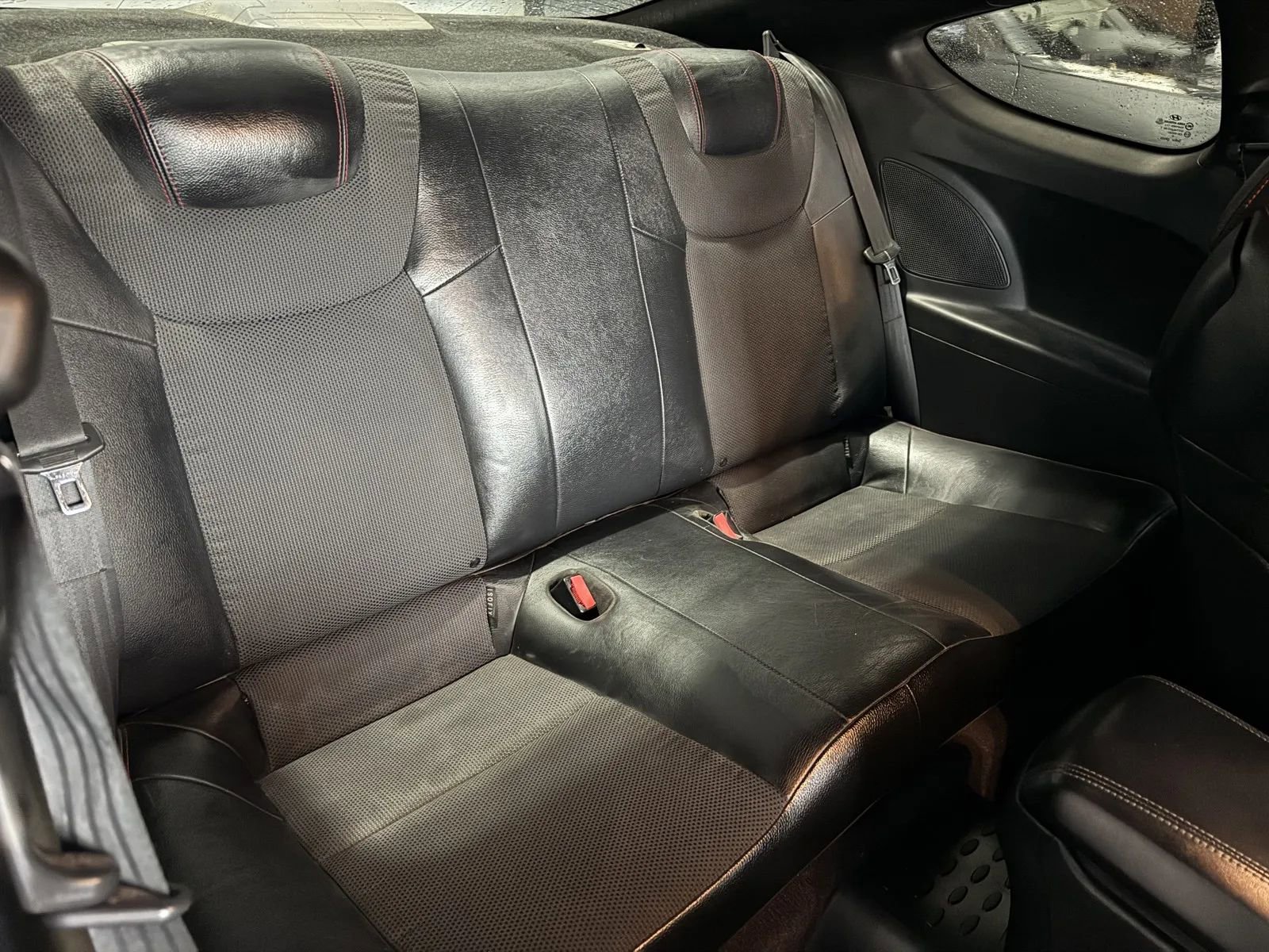 Used 2014 Hyundai Genesis 3.8 image 7