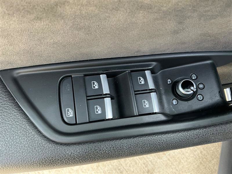 Used 2018 Audi S5 Premium Plus w/ Navigation Package image 30