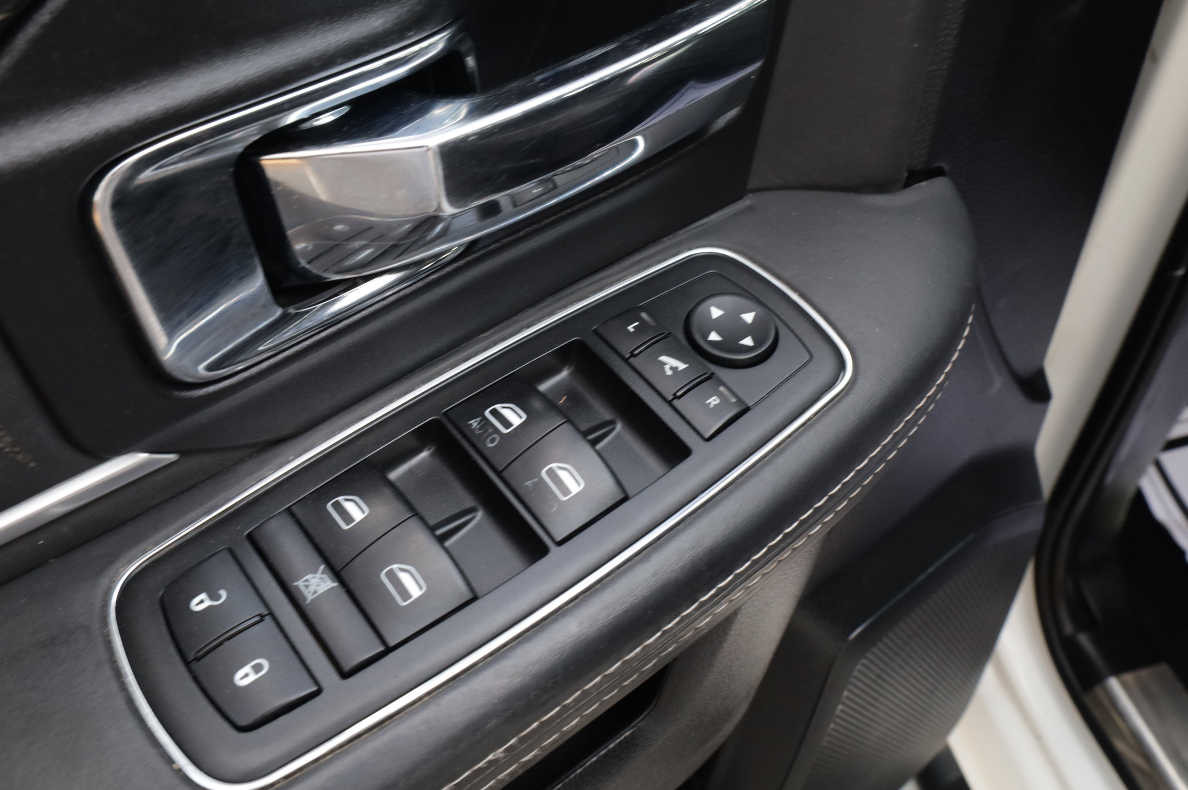 Used 2015 RAM 2500 Limited image 20