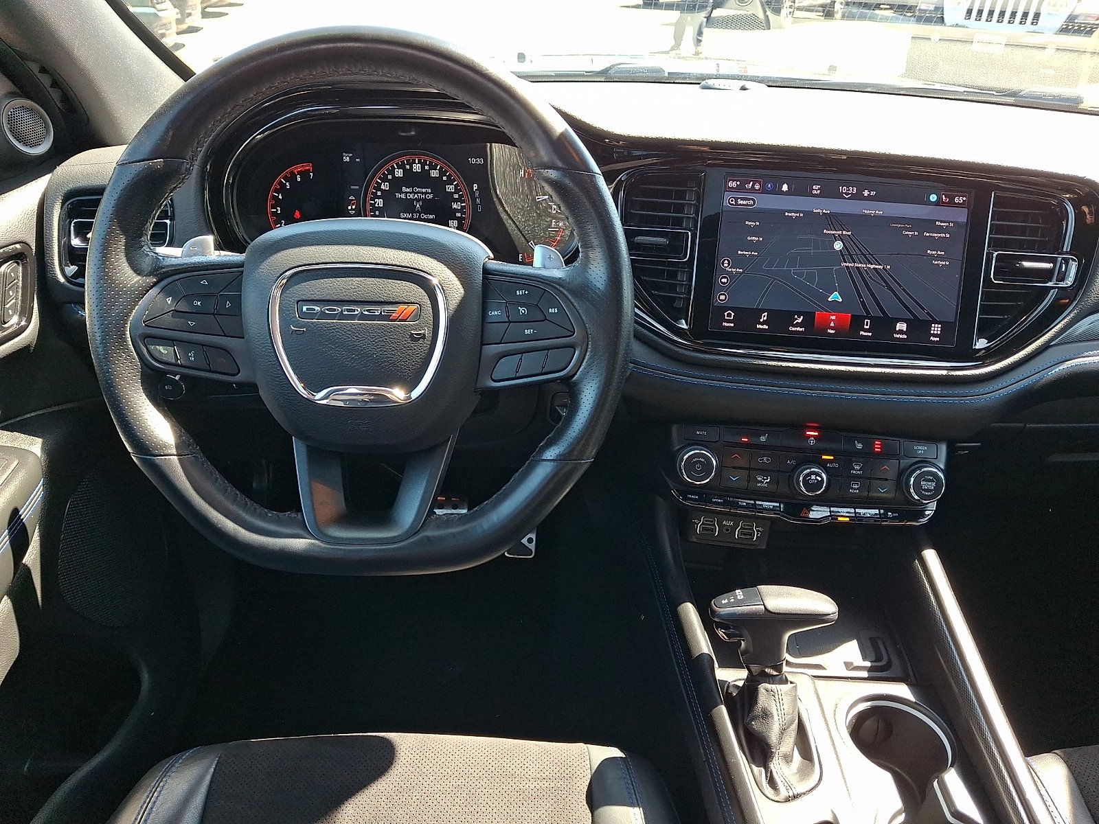 Used 2022 Dodge Durango R/T w/ Tow 'N Go Package AWD/4WD image 12