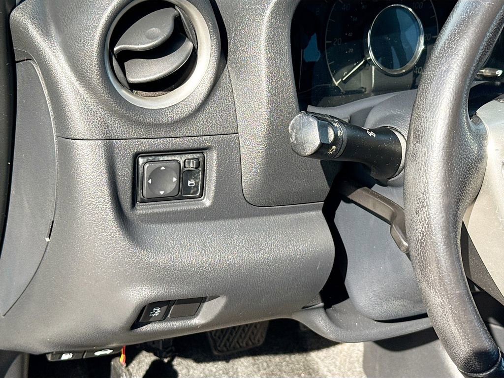 Used 2018 Nissan Versa Note SV image 11