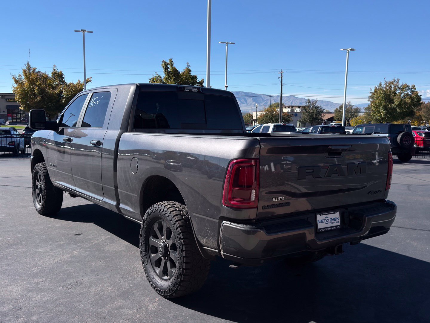 Used 2025 RAM 2500 Laramie w/ Night Edition AWD/4WD image 34