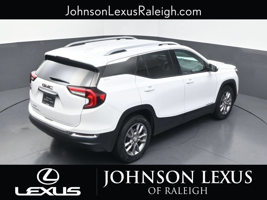 Used 2022 GMC Terrain SLT w/ Infotainment Package II FWD image 28