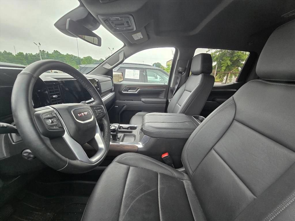 Used 2026 GMC Sierra 1500 SLT w/ SLT Premium Plus Package AWD/4WD image 4