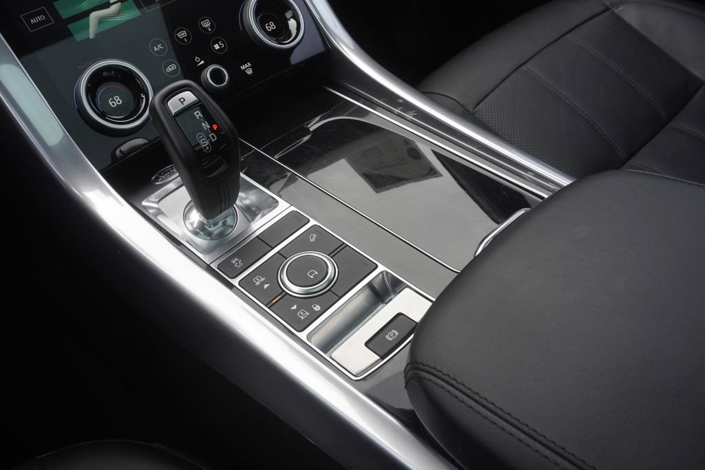 Used 2020 Land Rover Range Rover Sport HSE image 14