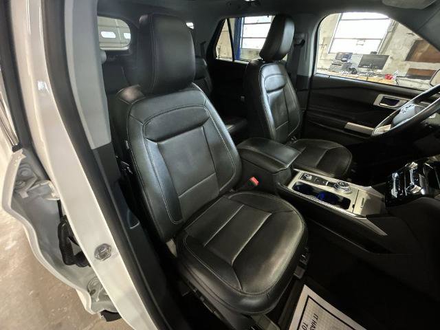 Certified 2021 Ford Explorer Limited w/ Hybrid Equipment Group 310A AWD/4WD image 26