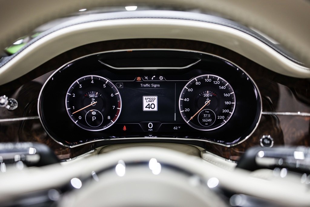 Used 2021 Bentley Continental GT image 27