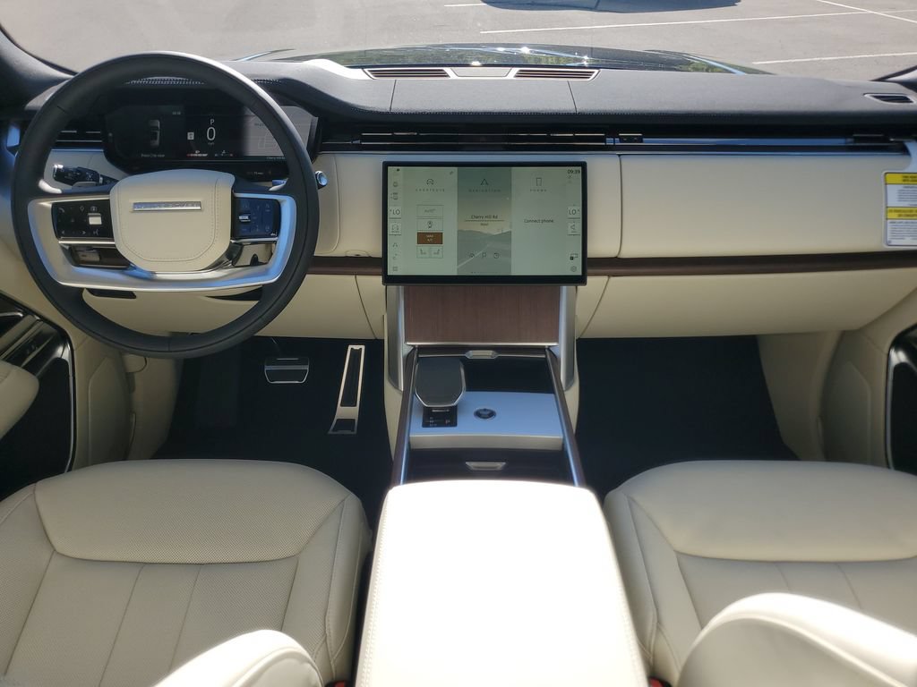 New 2026 Land Rover Range Rover Long Wheelbase SE AWD/4WD image 26