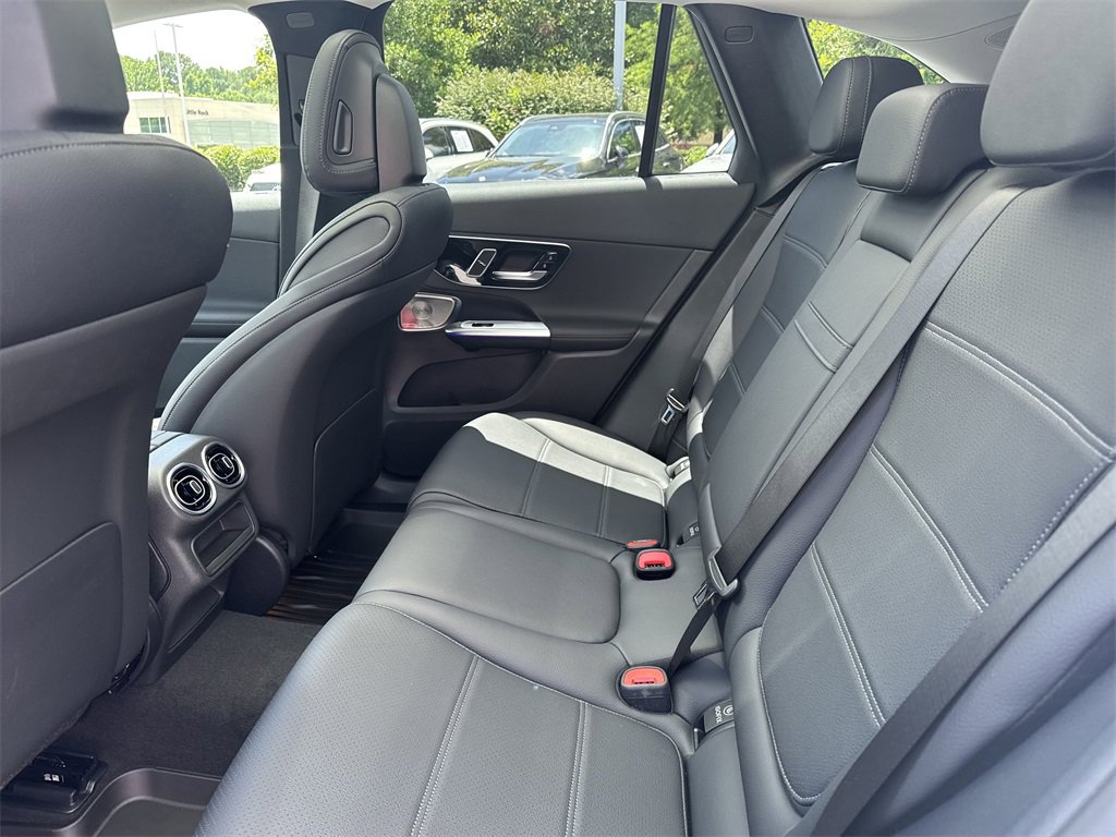 New 2025 Mercedes-Benz GLC 350e 4MATIC image 12