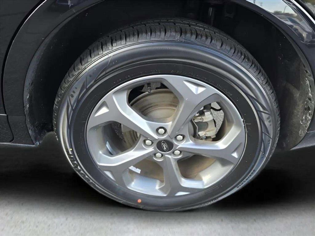 Used 2023 Ford Escape ST-Line image 19