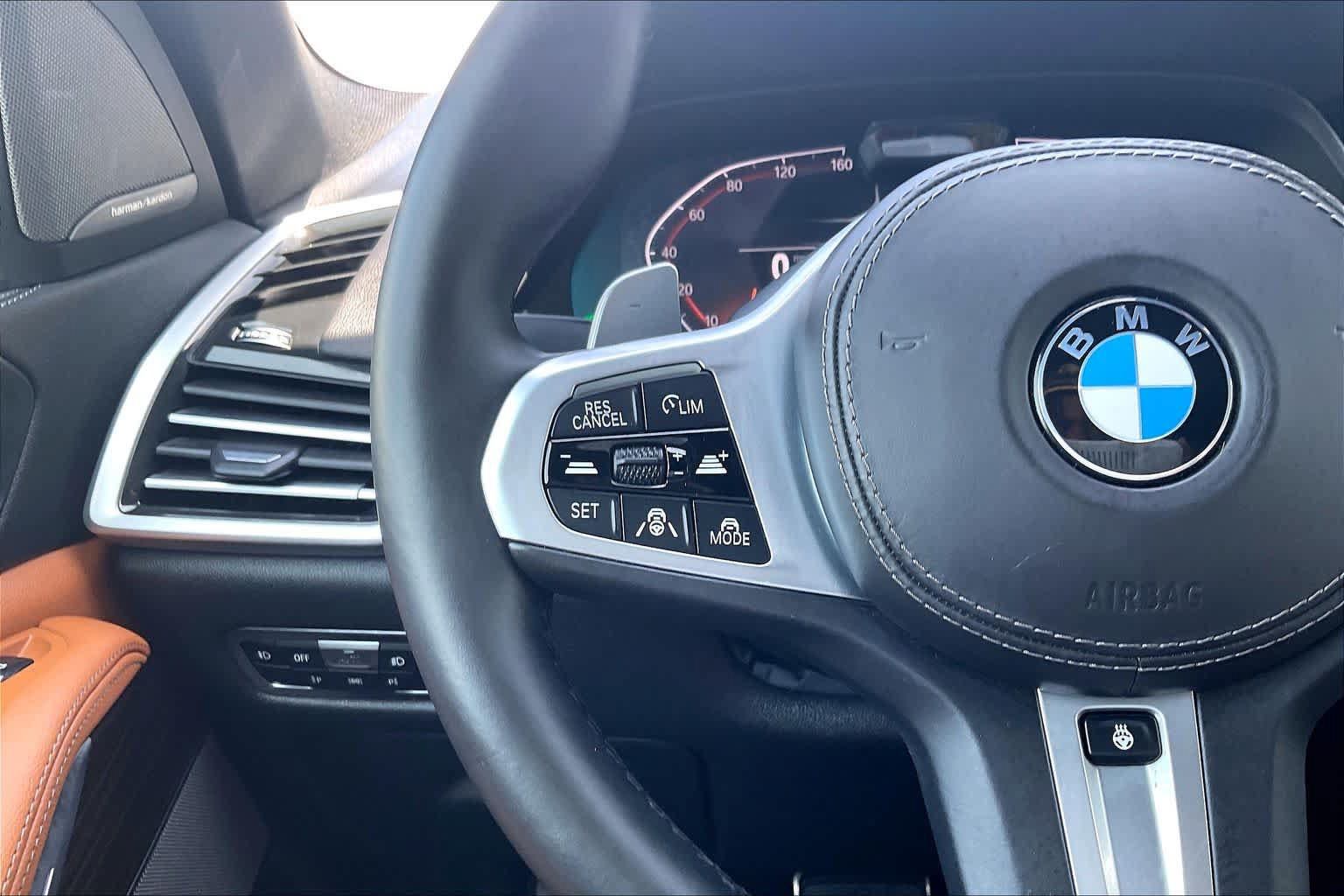 Used 2021 BMW X5 xDrive40i w/ M Sport Package AWD/4WD image 25