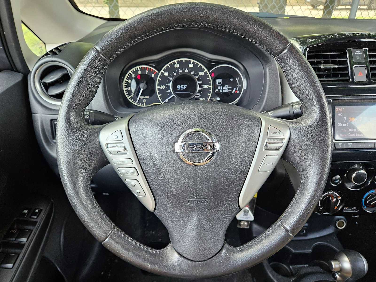 Used 2018 Nissan Versa Note SV FWD image 13