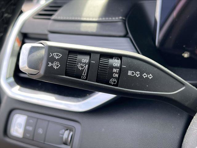 Used 2025 GMC Acadia Elevation w/ Elevation Premium Package FWD image 22