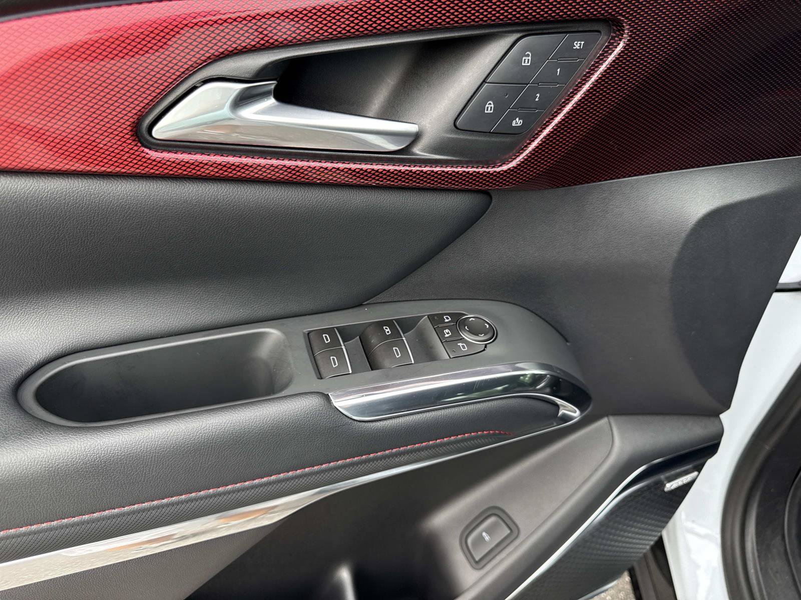 Used 2026 Chevrolet Traverse RS FWD image 19