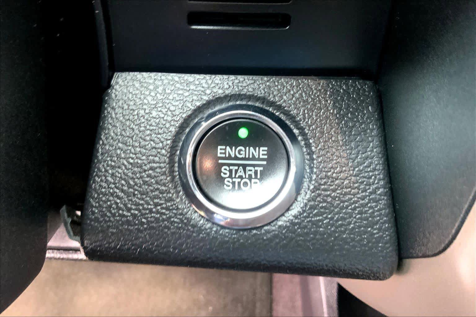 Used 2016 Ford F150 Lariat RWD image 31