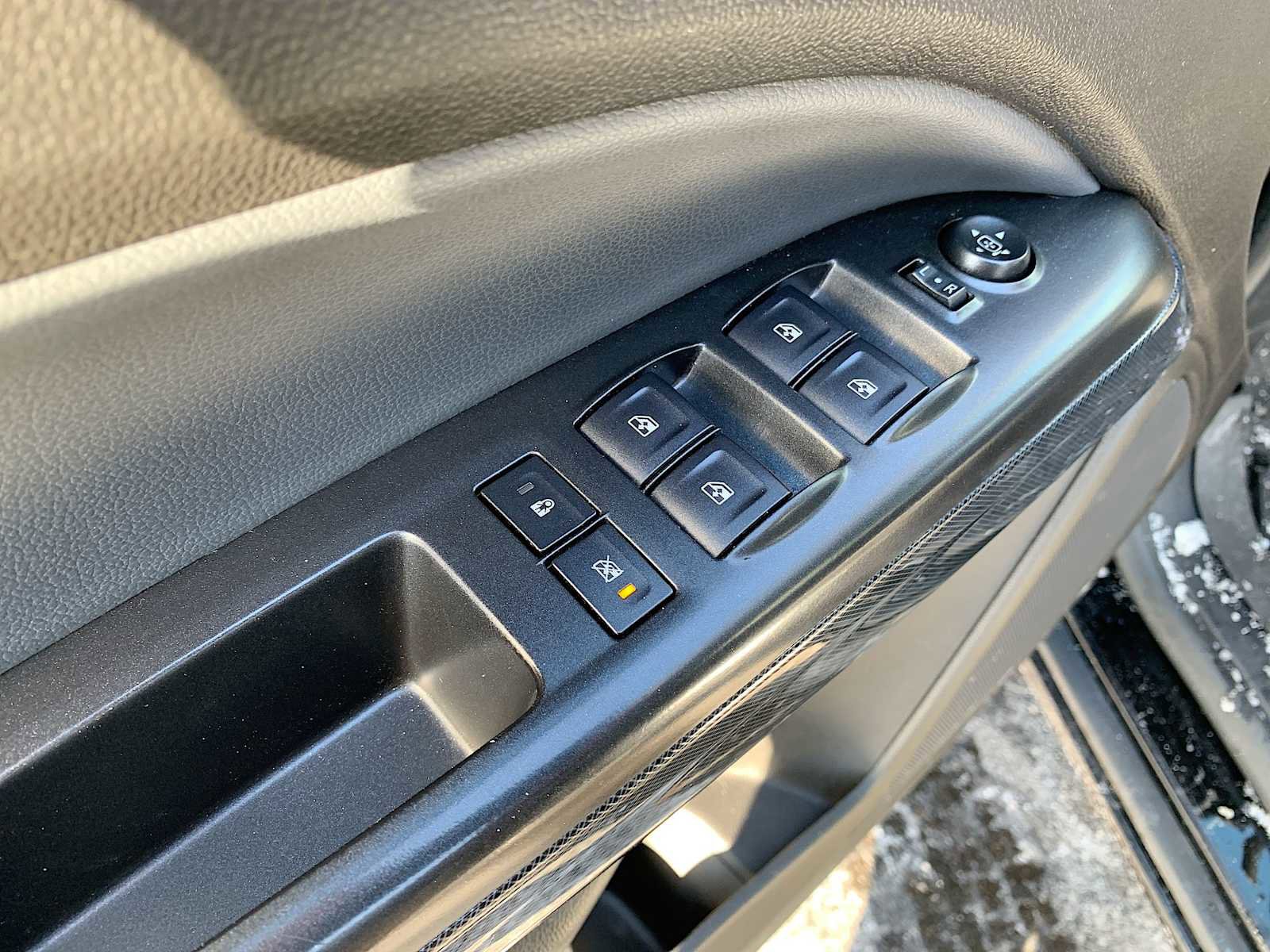 Certified 2016 Chevrolet Colorado Z71 w/ Z71 Midnight Edition image 20