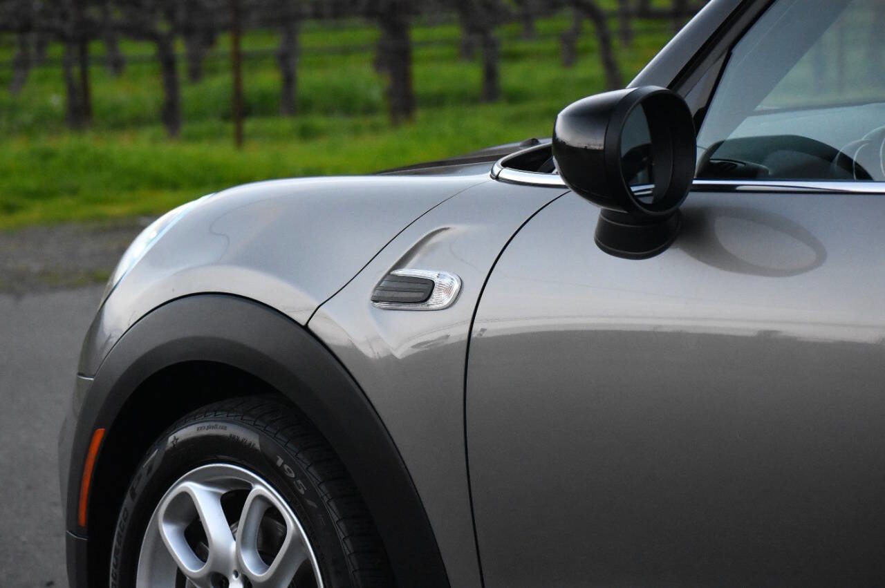 Used 2020 MINI Cooper 4-Door Hardtop image 17