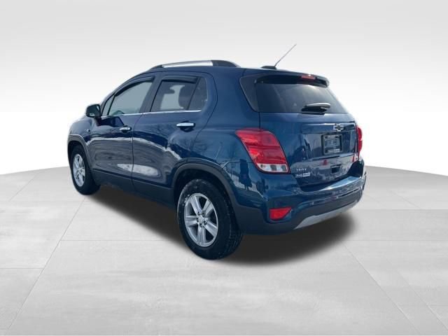 Used 2020 Chevrolet Trax LT w/ LT Convenience Package image 5