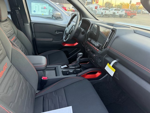 New 2025 Nissan Frontier PRO-4X image 8