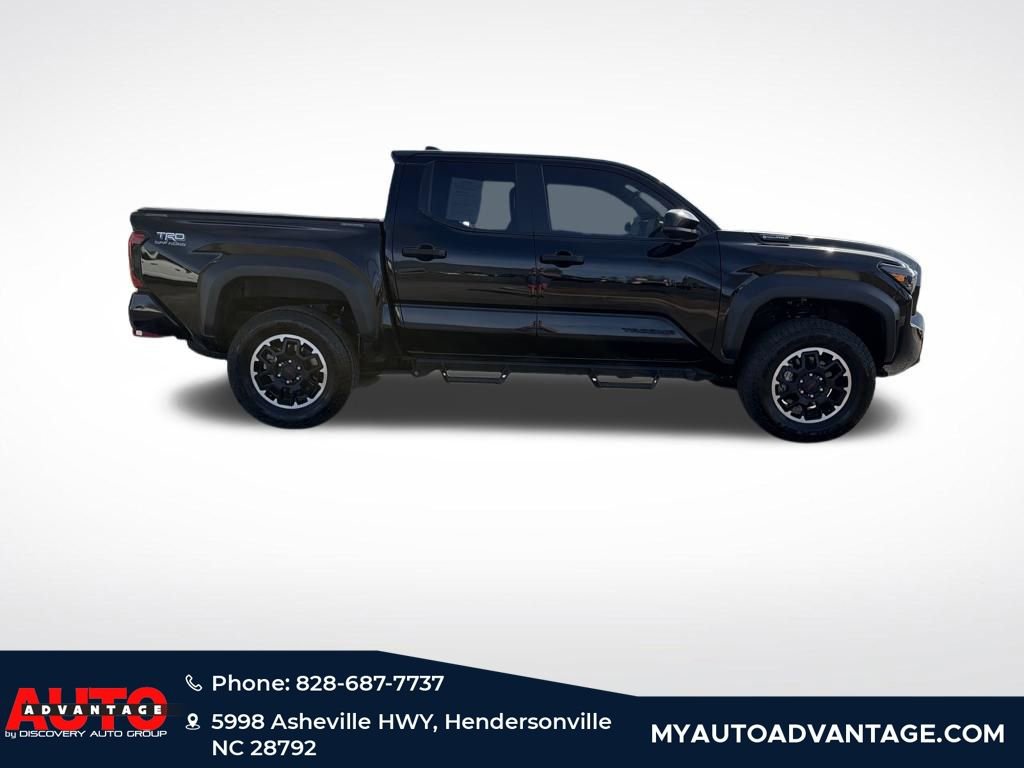 Used 2024 Toyota Tacoma TRD Off-Road AWD/4WD image 4