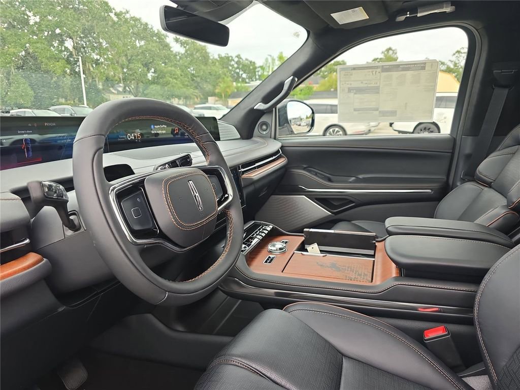 New 2025 Lincoln Navigator L Black Label image 16