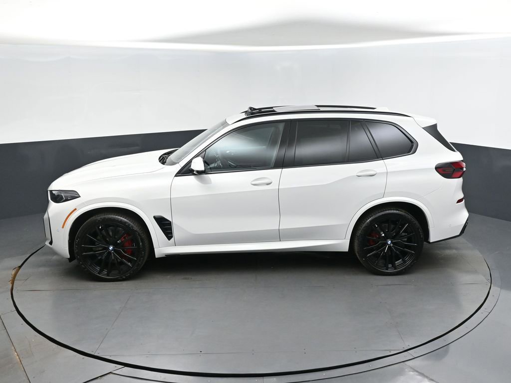 New 2026 BMW X5 sDrive40i w/ M Sport Package image 32