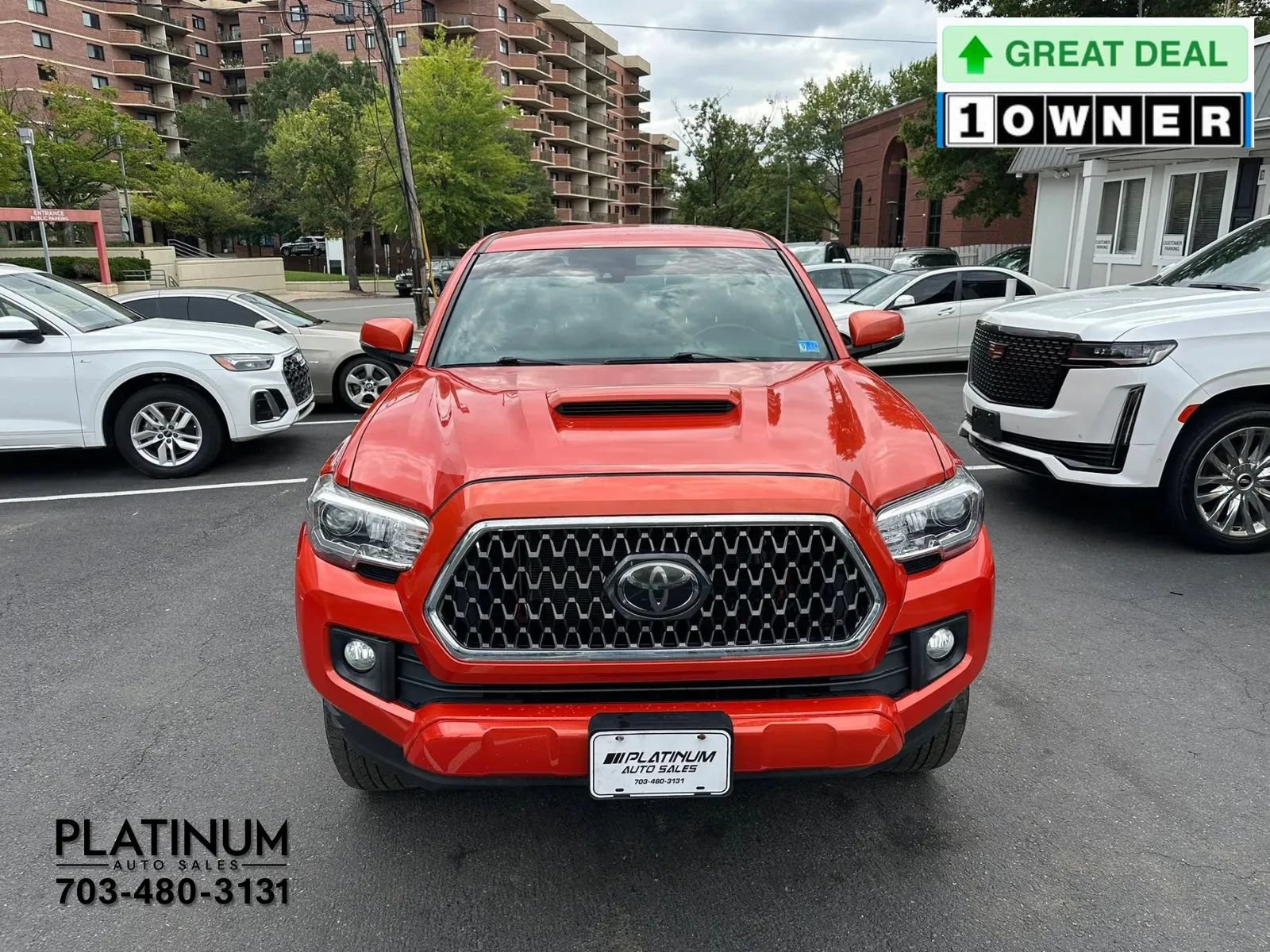 Used 2018 Toyota Tacoma TRD Sport AWD/4WD image 4